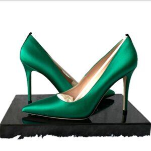 NIB SJP by Sarah Jessica Parker Fawn Satin Pumps EU39.5 US8.5 Emerald Green 100